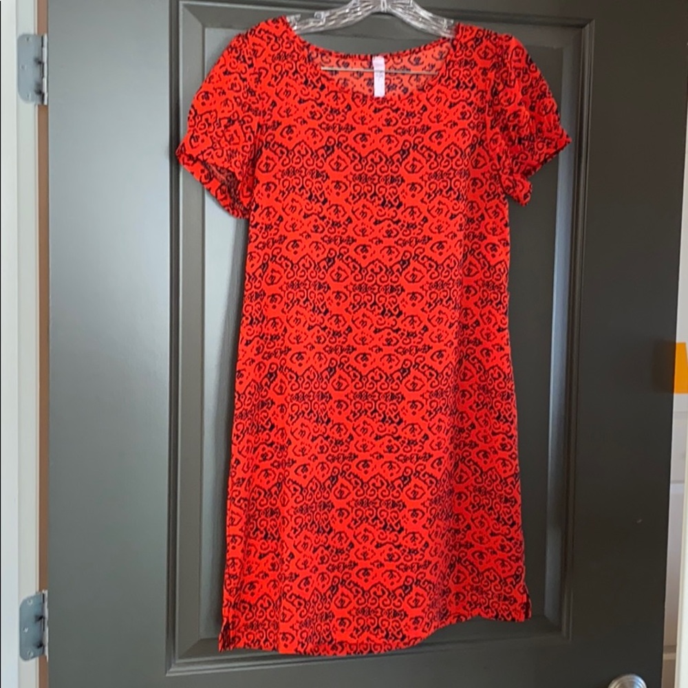Red cap sleeve dress with navy pattern